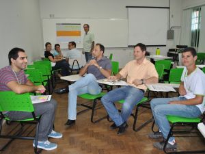2013 - Encontros  com a comunidade acadêmica em Alegre, Guarapari e Serra