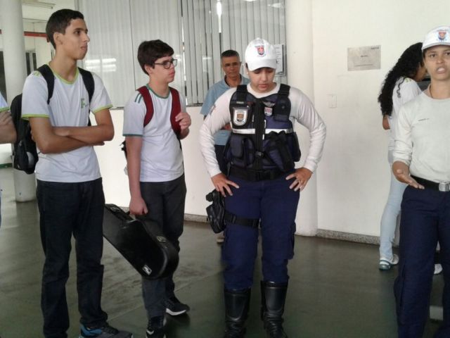 Guarda Municipal realiza intervenção educativa no Campus Vitória