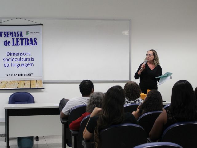 Campus Vitória realiza IV Semana de Letras