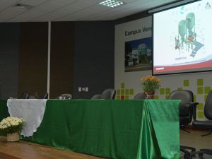 Campus Venda Nova recebe produtores rurais em palestras sobre leite e café
