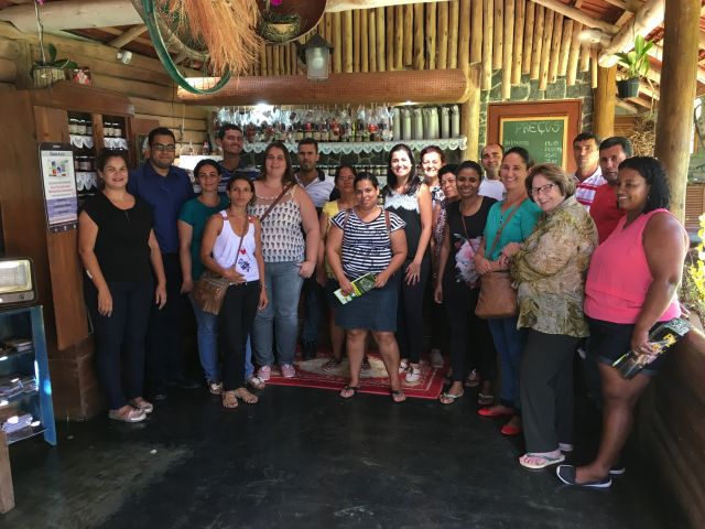 Agricultores de Barra de São Francisco visitam propriedades em Venda Nova do Imigrante