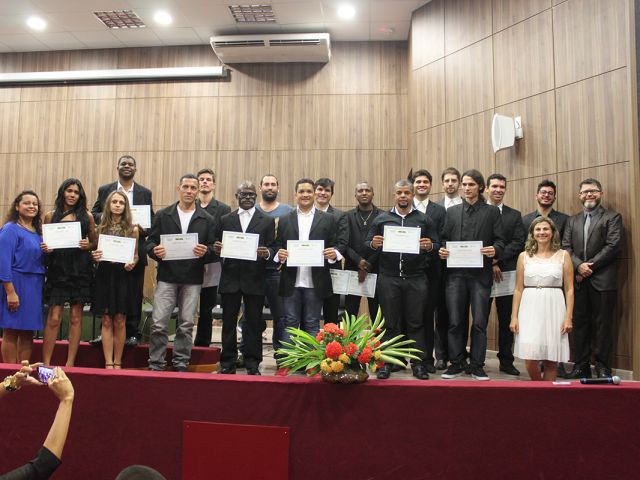 Campus Nova Venécia promove formatura de seis cursos do Pronatec