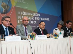 2014 - Fórum Mundial de Educação Profissional e Tecnológica é lançado em Brasília e inscrições já estão abertas