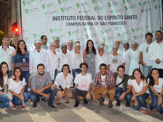 Campus Barra de São Francisco promove III Mostra de Produtos das agroindústrias