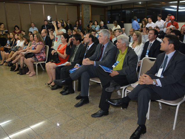 Ministro da Educação visita o Campus Guarapari e participa de evento em Vitória